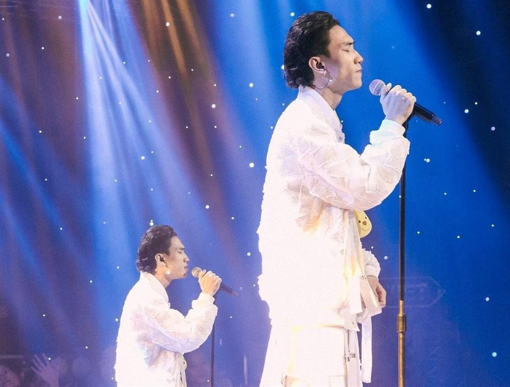 Ý nghĩa trang phục của dàn thí sinh tại chung kết Rap Việt-9