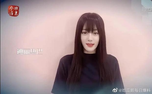 Nhan sắc vừa cứng vừa đơ của Địch Lệ Nhiệt Ba gây tranh cãi-4