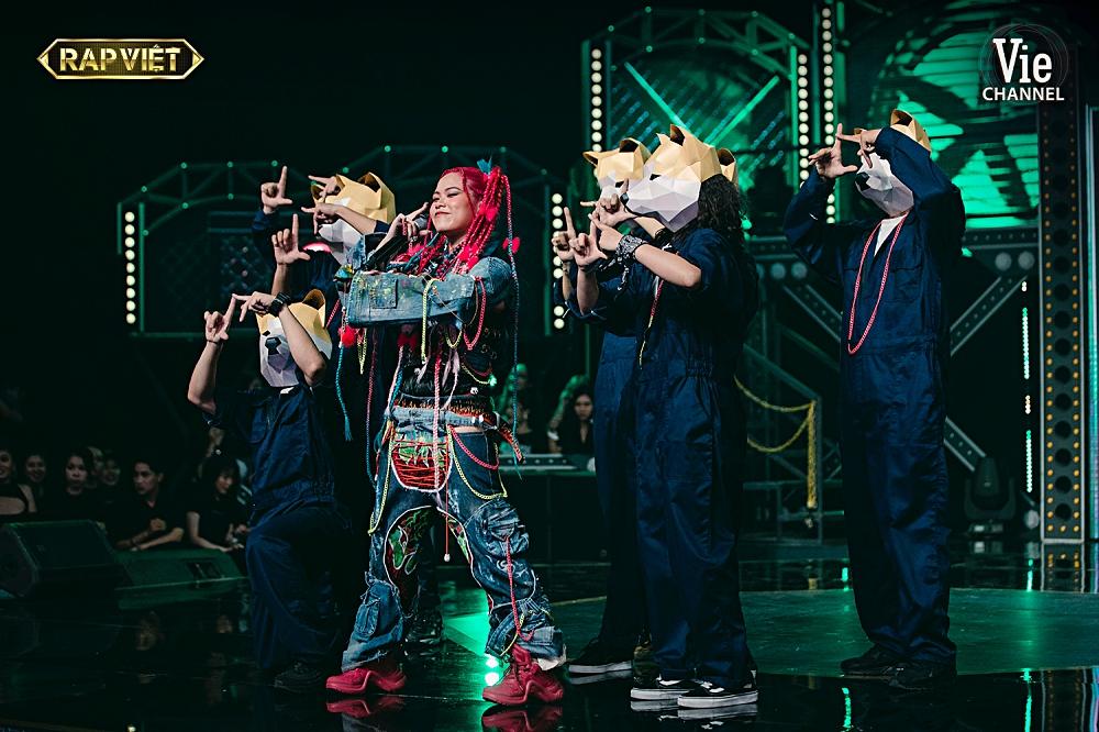 Chung kết Rap Việt: TLinh nhận mưa lời khen thế hệ nữ rapper toàn diện-1