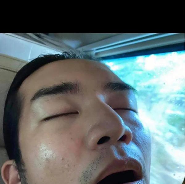 Lê Dương Bảo Lâm tạo nghiệp, tung ảnh dìm hàng đồng nghiệp cứu trợ miền Trung-7