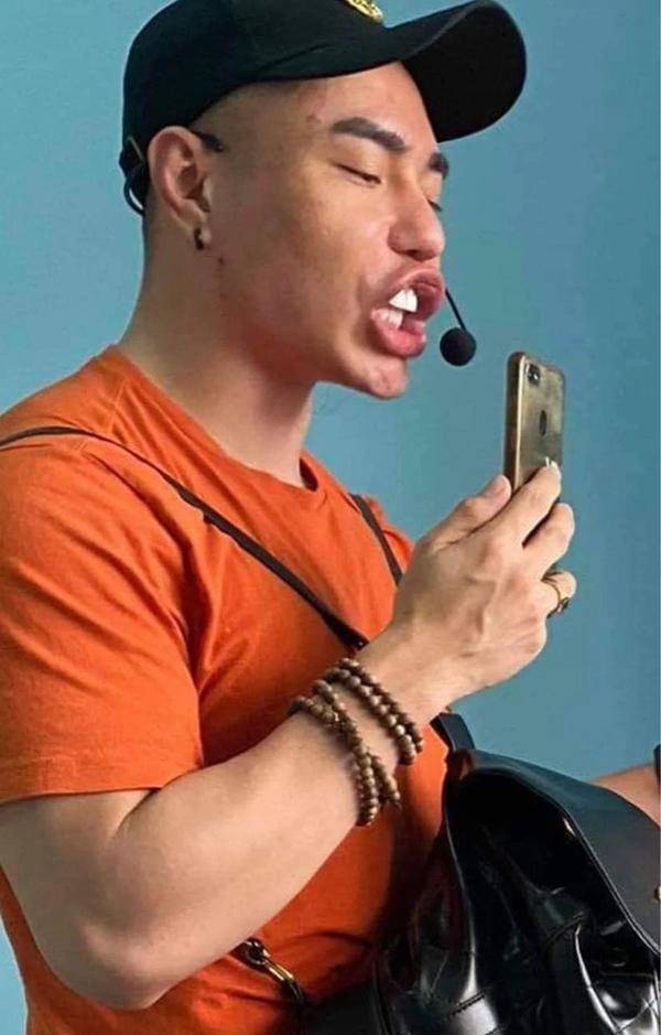 Lê Dương Bảo Lâm tạo nghiệp, tung ảnh dìm hàng đồng nghiệp cứu trợ miền Trung-11