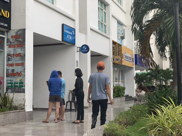 Kinh hoàng phát hiện thi thể người phụ nữ lìa đầu tại khu chung cư ở TP.HCM-3