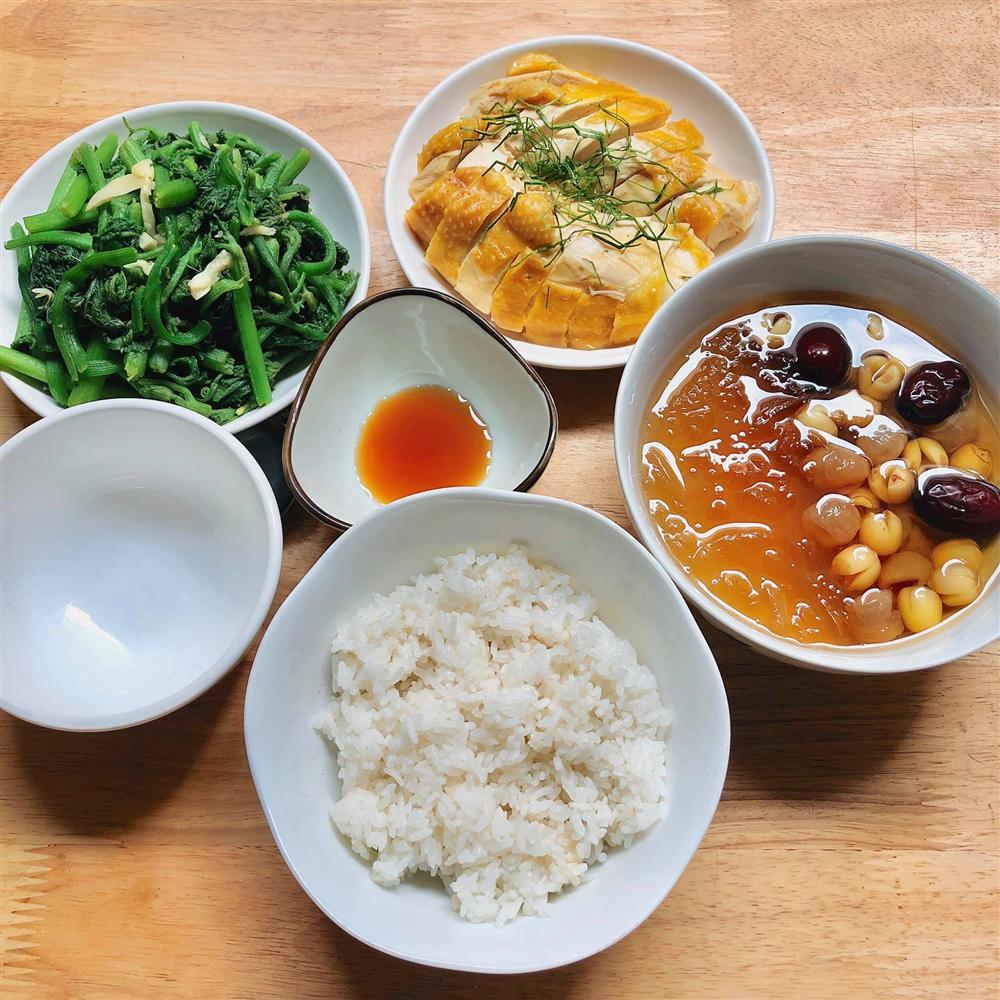 Mẹ Hải Phòng khoe mâm cơm cữ thế này bảo sao nhiều người cứ muốn đẻ 3, 4 nhóc-3