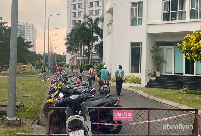 Vụ phát hiện thi thể phụ nữ lìa đầu ở TP.HCM: Người dân chung cư hoang mang, xuất hiện đối tượng lạ cấm chụp hình-1