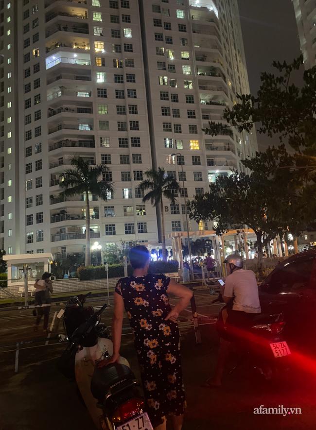 Vụ phát hiện thi thể phụ nữ lìa đầu ở TP.HCM: Người dân chung cư hoang mang, xuất hiện đối tượng lạ cấm chụp hình-7