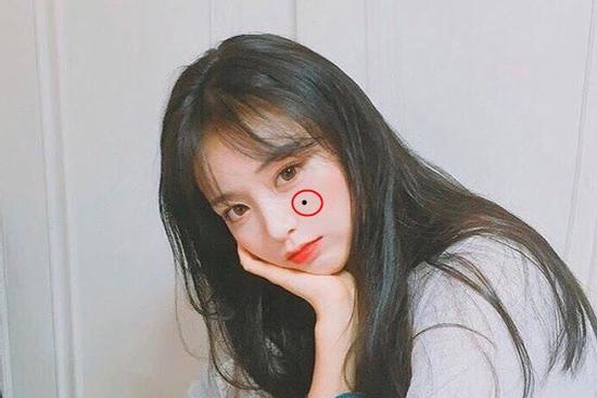 Nhân tướng học chỉ rõ điềm tốt xấu về nốt ruồi trên gò má phụ nữ
