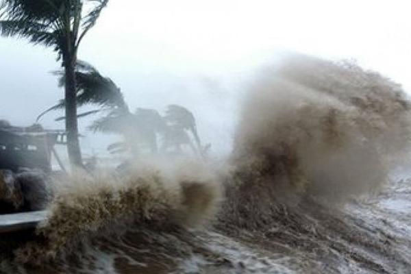 Bão số 13 đổ bộ miền Trung ngày 15/11-2