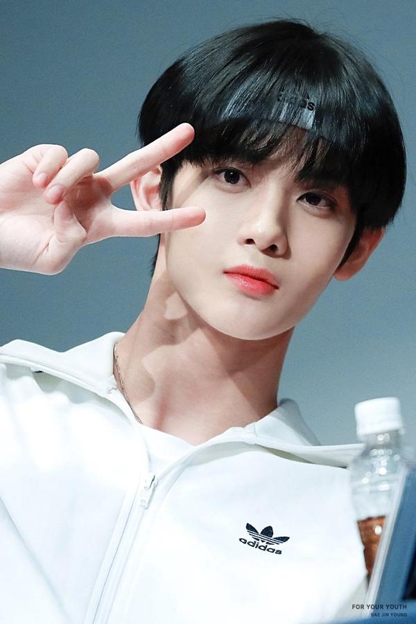 Bae Jinyoung CIX chấn thương vẫn bị chửi vô lý, fan nóng máu khè lại Akgae-1