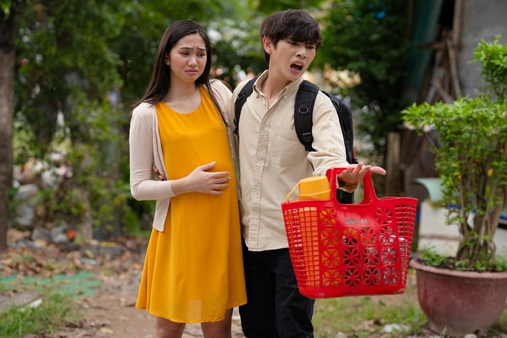 Huỳnh Lập, Duy Khánh đưa chuyện Thủy Tiên đi từ thiện, Đông Nhi sinh con vào sản phẩm mới-3