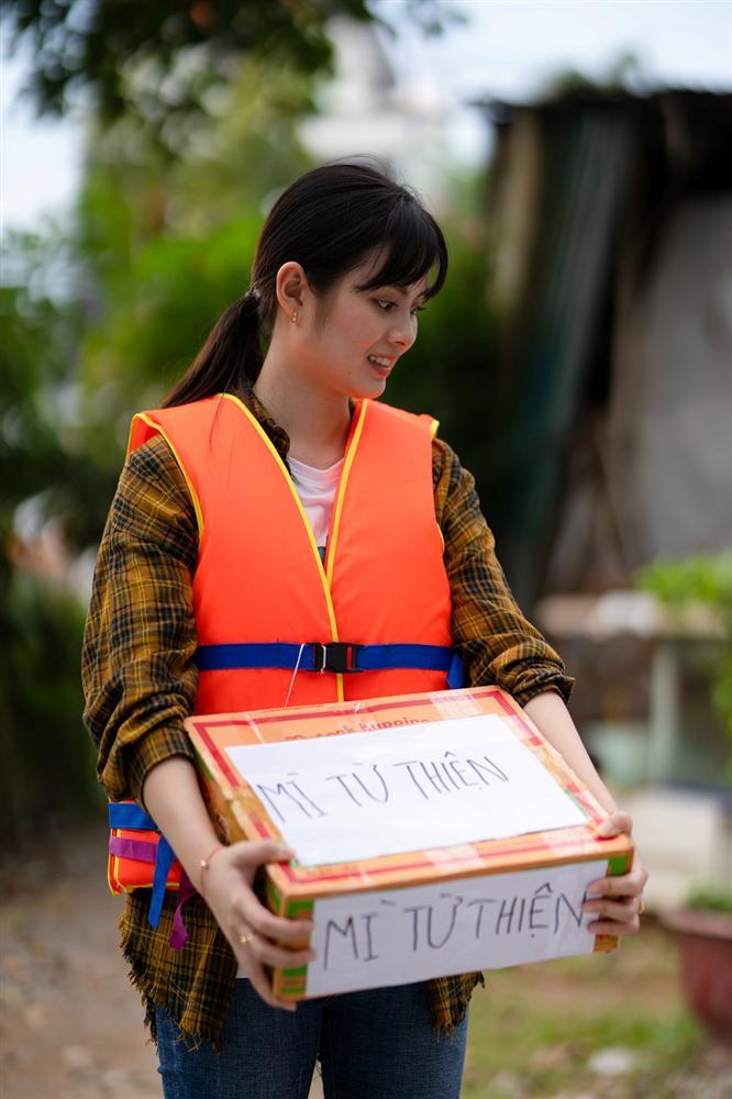 Huỳnh Lập, Duy Khánh đưa chuyện Thủy Tiên đi từ thiện, Đông Nhi sinh con vào sản phẩm mới-8