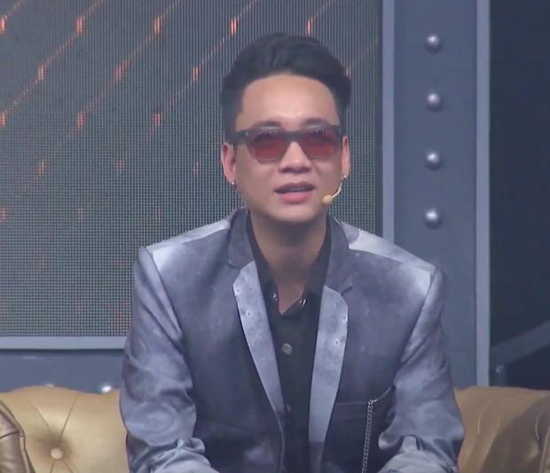 Huấn luyện viên Rap Việt mặc hàng hiệu nghìn USD tại chung kết-8