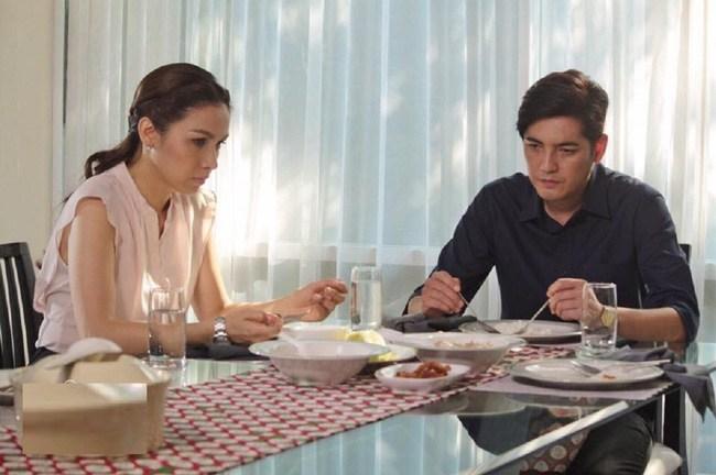 Nửa đêm về nhà thấy con nằm khóc khản cổ, tôi bủn bủn nhìn việc vợ đang làm dưới bếp-2