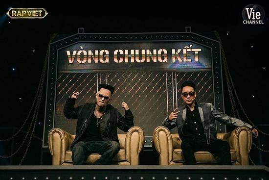 Huấn luyện viên Rap Việt mặc hàng hiệu nghìn USD tại chung kết