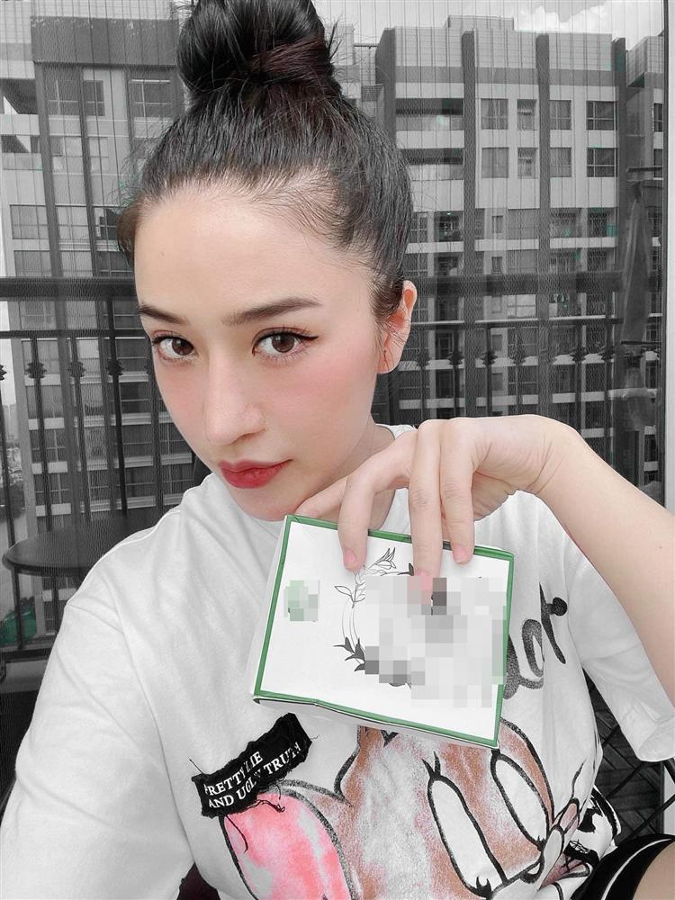 Khoe con gái 4 tháng tuổi, chiếc mũi muốn đâm thủng vạn vật của Vân Navy mới là tâm điểm-3