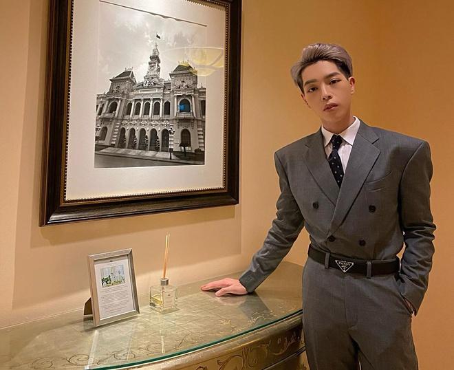 Erik và nhiều sao nam bị chê mặc đồ nữ tính-7