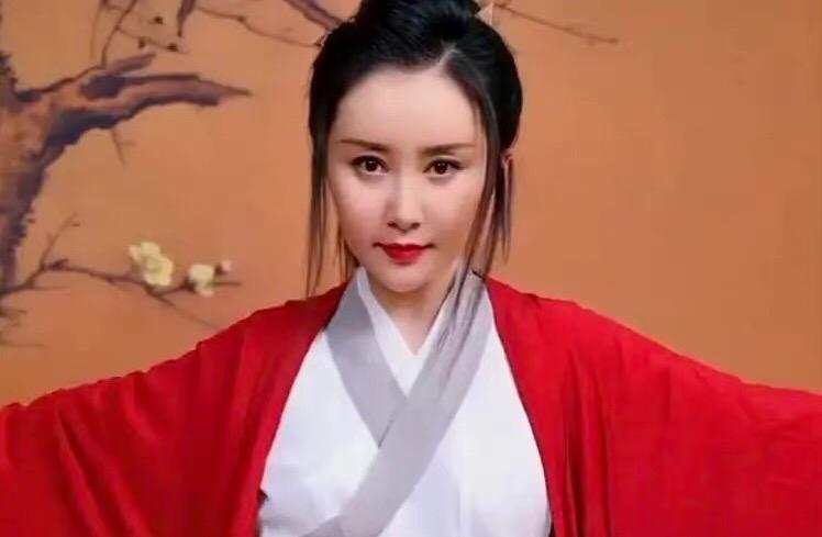 Không thể nhận ra Mỹ nhân cổ trang Thư Sướng với nhan sắc biến dạng-1