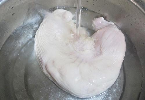 Rửa dạ dày lợn đừng chỉ dùng muối, thêm nguyên liệu này sạch, trắng giòn ngay tức khắc-3