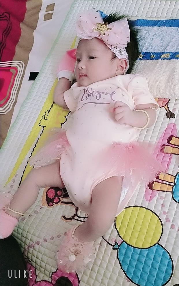 Hé lộ ảnh chăm con của người đàn ông Việt Nam đầu tiên mang bầu trước khi chia tay vợ-5