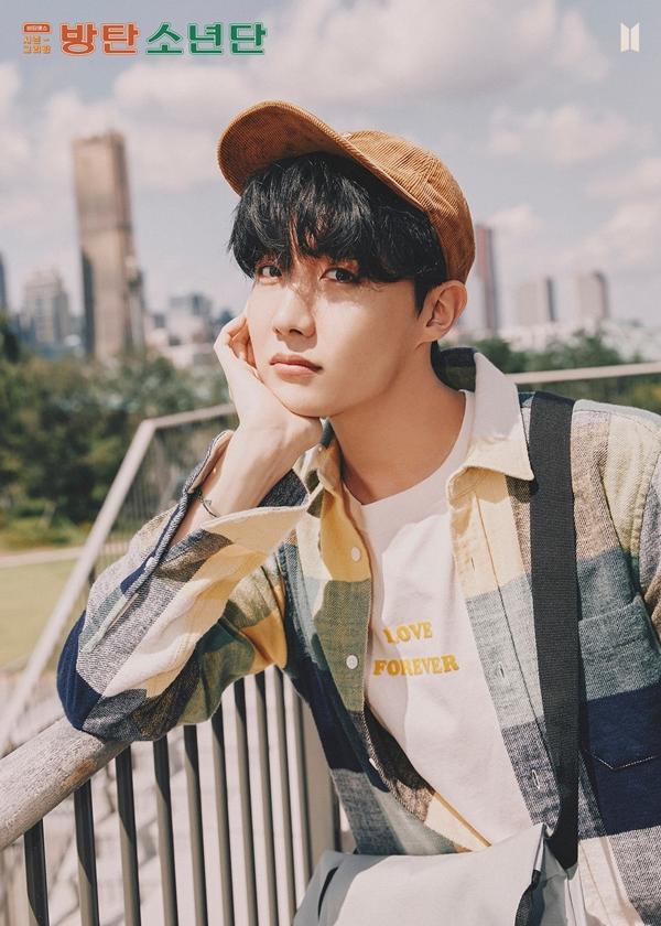 BTS rủ nhau hóa thân mỹ nam xe bus, fan hú hét các anh đi chuyến nào?-5