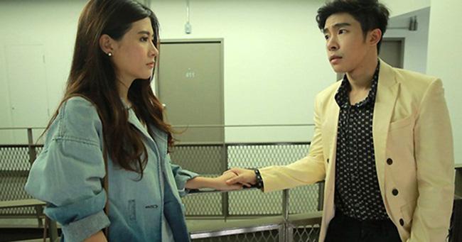 Ra tòa ly hôn xong, chồng cạn tình chia đôi từng cái bát nhưng câu nói của vợ khiến anh cứng họng-2