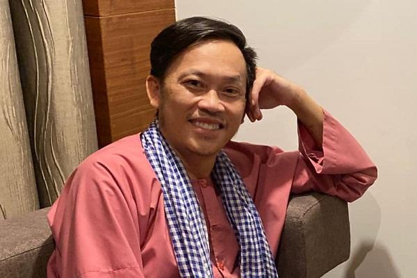 Khoe chiếc áo sử dụng 5 năm, Hoài Linh xin khán giả đừng ném đá-4