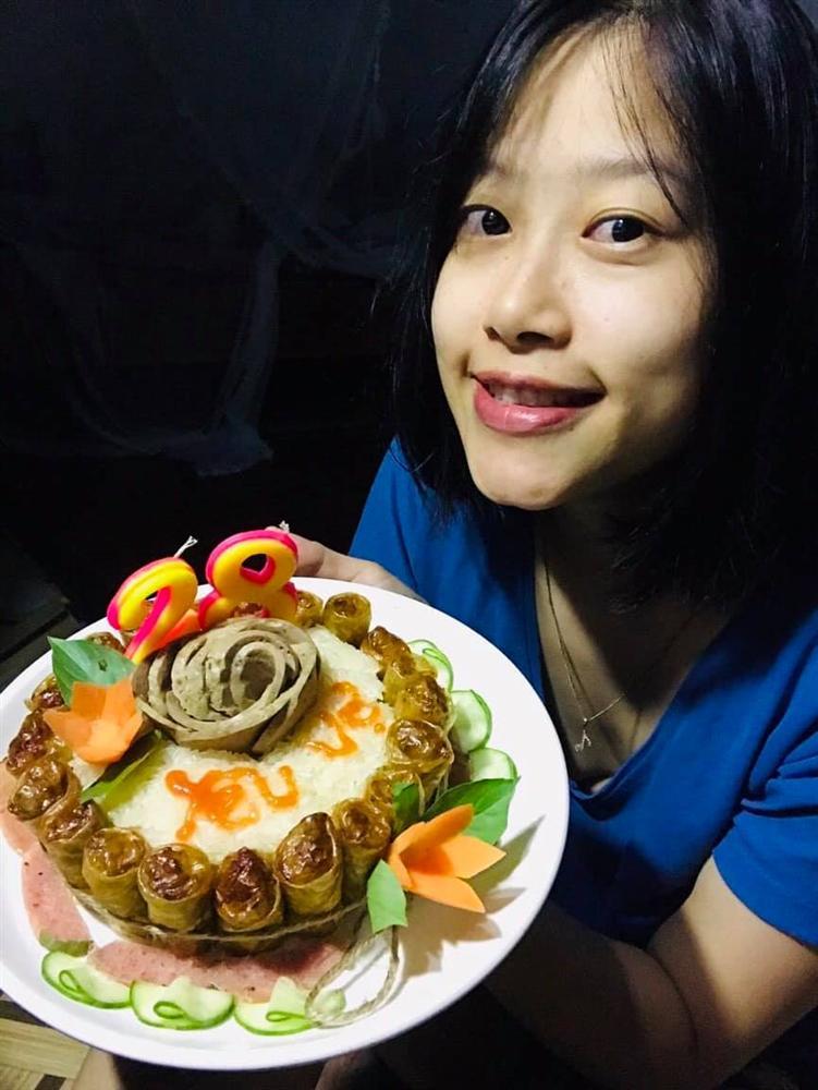 Bánh sinh nhật xôi thịt 1-0-2 chồng mò mẫm làm tặng vợ khiến hội chị em xuýt xoa-4