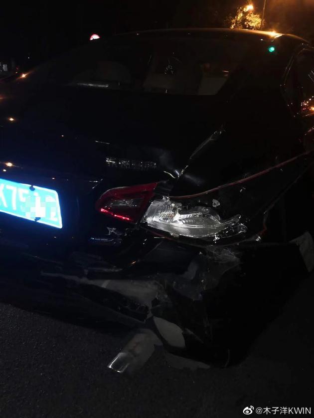 2 idol Trung Quốc bị fan cuồng bám đuổi gây tai nạn nghiêm trọng-1