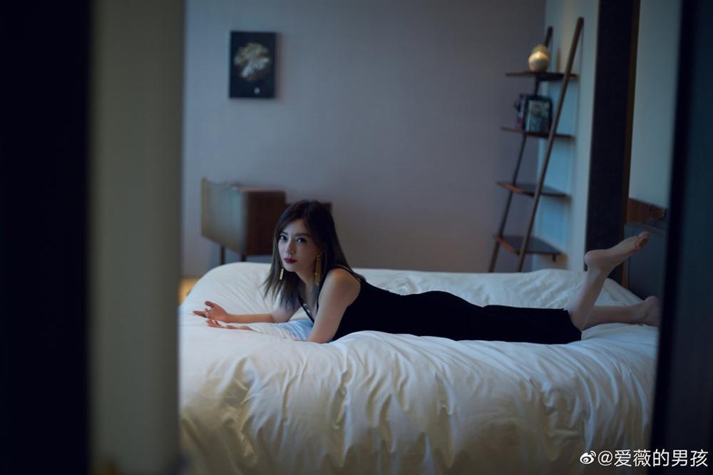 Triệu Vy gợi cảm khó cưỡng sau tin đồn có tình nhân trẻ-7