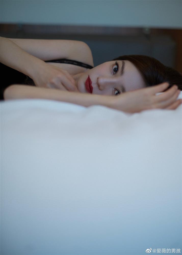 Triệu Vy gợi cảm khó cưỡng sau tin đồn có tình nhân trẻ-9