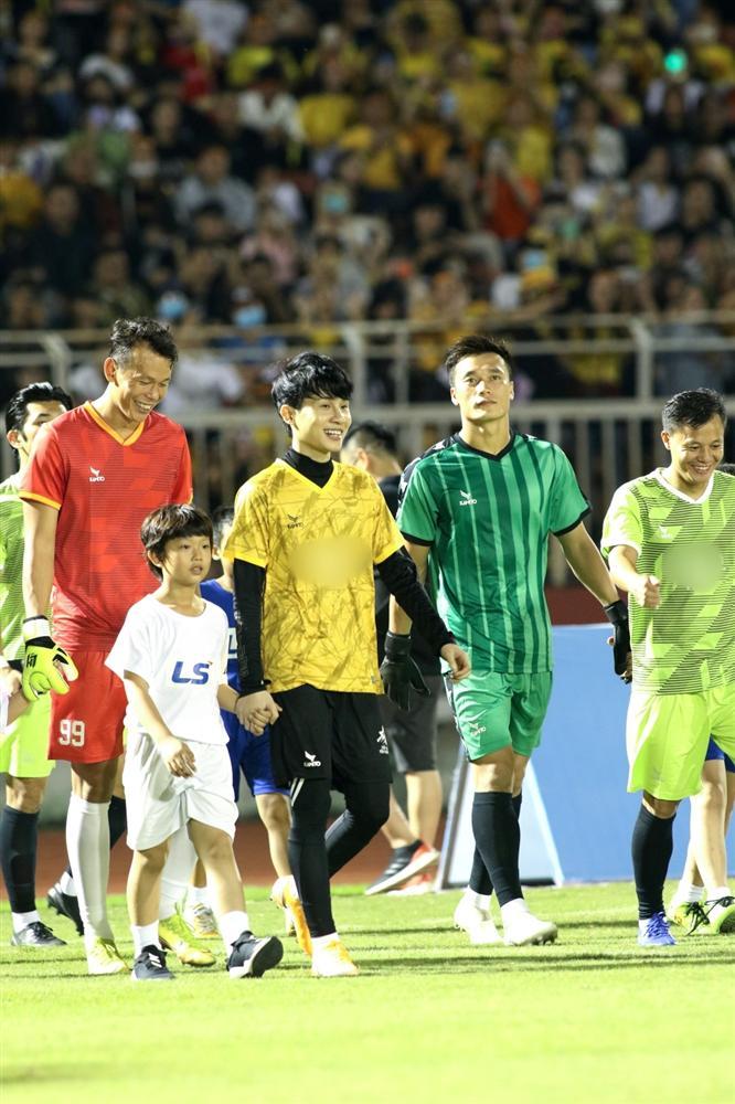 Jack ghi bàn thắng, đóng góp 250 triệu sau trận bóng đá vì miền Trung-1