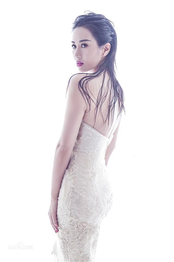 Nhan sắc mỹ nhân xen vào cuộc tình Hoắc Kiến Hoa - Lâm Tâm Như-8