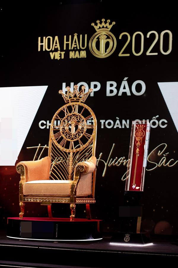 Cận cảnh vương miện Hoa hậu Việt Nam 2020, giải thưởng đăng quang chỉ còn 350 triệu đồng-2