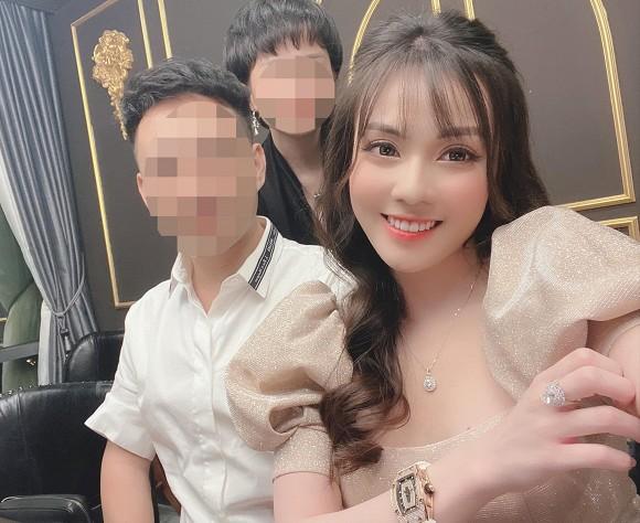 Âu Hà My lộ diện xinh đẹp tròn 3 tháng chia tay Nguyễn Trọng Hưng-3