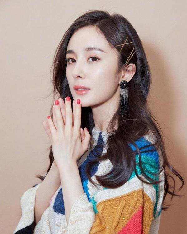 9 năm trước cô là trợ lý của Dương Mịch, 9 năm sau là bạn diễn mới nổi bên cạnh Hồ Ca-2