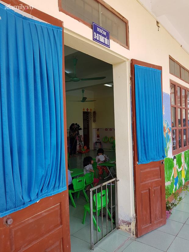 Bé mẫu giáo bị bạo hành trong nhà vệ sinh: Bị cô giáo dọa bắt uống nước bồn cầu-3