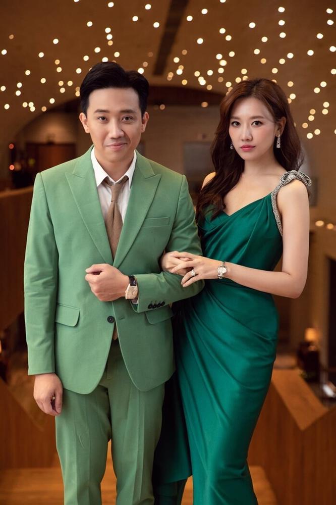 Từng mê Hari Won mặc đồ sexy, giờ Trấn Thành lại soi bộ đầm xẻ cao tít tắp mà vợ diện-4