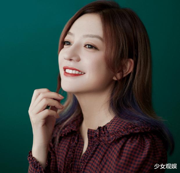 Nhan sắc thật Triệu Vy bị bóc trần: Da chảy xệ, không lung linh như ảnh trên mạng-8