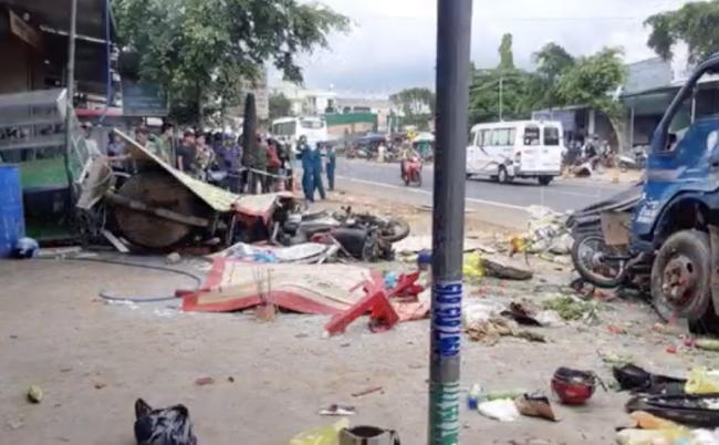Tai nạn 6 người chết ở Đắk Nông: Để giảm tốc, tài xế ô tô cố tình đâm hàng loạt xe-3