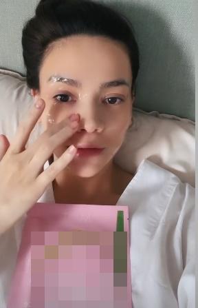 Sinh con được 9 ngày, Hồ Ngọc Hà đã lên sóng bán hàng online-2