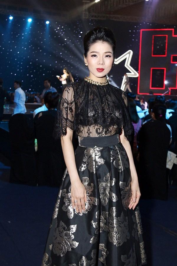 Đang trẻ trung như học sinh, hội mỹ nhân Việt tự hoá phụ huynh vì mê diện đồ già chát-2