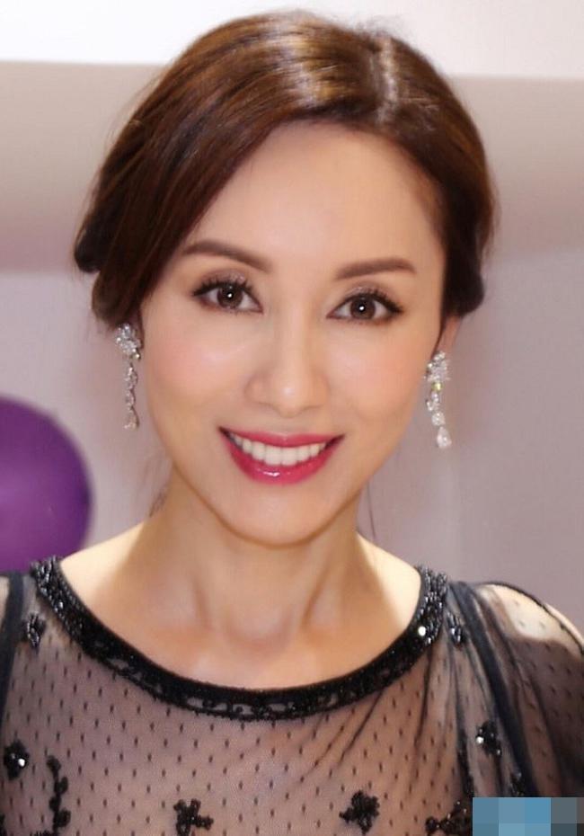 Số phận trái ngược của 6 mỹ nhân TVB đình đám trong một bức ảnh-11