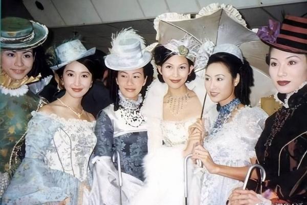 Mỹ nhân lộ ảnh nóng với Trần Quán Hy, phản bội bạn trai vì Huỳnh Hiểu Minh bây giờ ra sao?-10