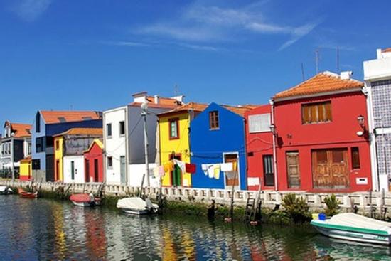 Thành phố khắp nơi dát vàng ở Nhật Bản