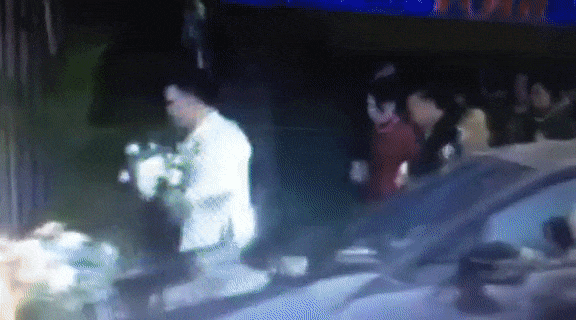 Đám cưới streamer giàu nhất Việt Nam: Chú rể liên tục bỏ quên từ cô dâu đến họ hàng-1