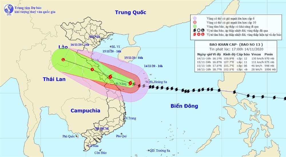 Bão số 13 áp sát đất liền miền Trung, nhiều nơi đang mưa to, gió giật mạnh-1