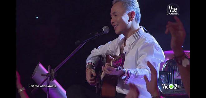 Karik cùng Binz khiến khối nàng rơi mất nhịp tim với hình tượng soái ca sơ mi trắng-9