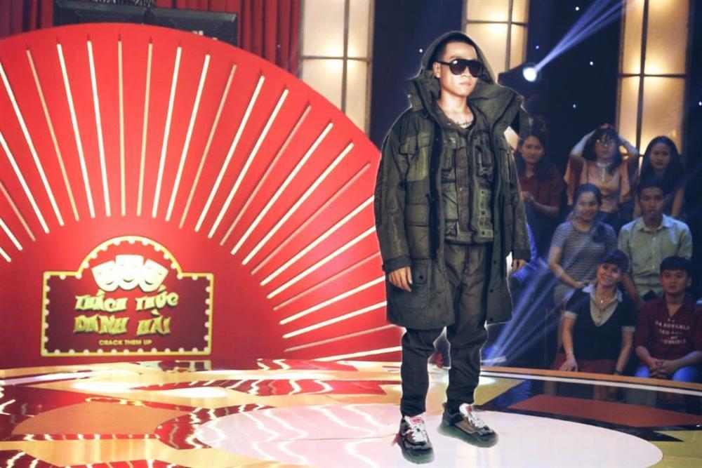 Khi Wowy muốn đi du lịch vòng quanh thế giới nhưng không được, yên tâm đã có fan lo-9