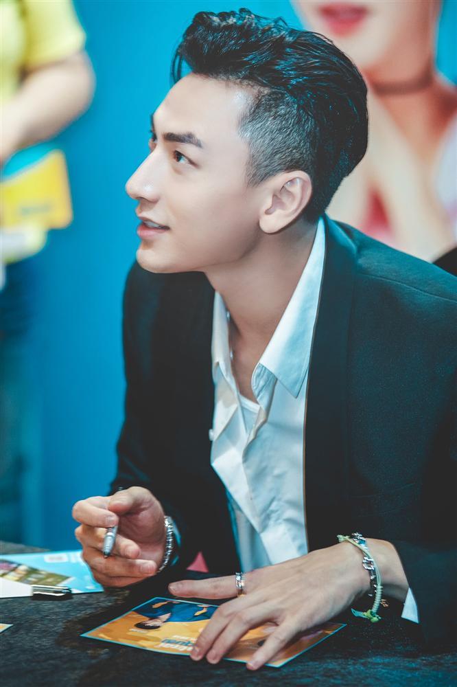 Mục sở thị bằng khen thủ khoa Đại học Cần Thơ của Isaac-5