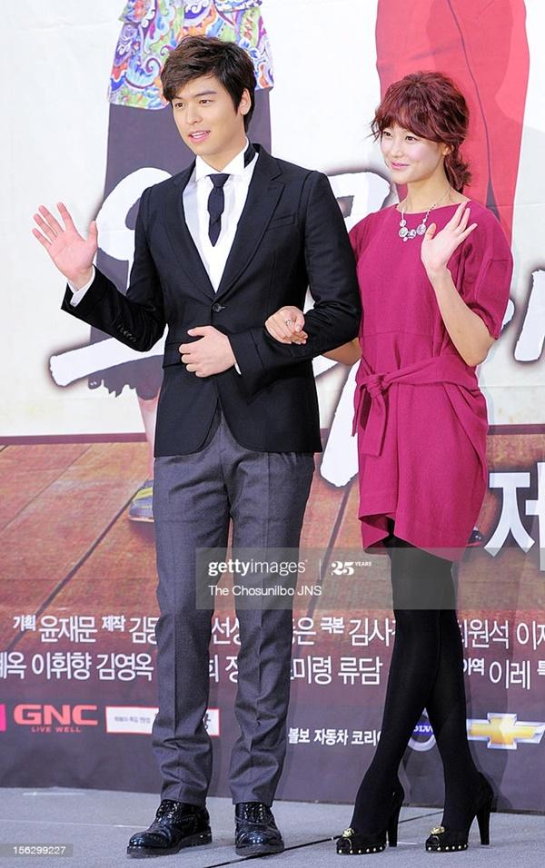 Cận cảnh nhan sắc bạn gái của Hyun Bin: Sở hữu body cực kỳ nóng bỏng, dính cả tin đồn tiểu tam-6