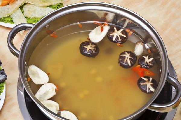 Nghiện lẩu nhưng chớ dại ăn nhiều 4 thứ này kẻo hại thân, gây bất ngờ nhất vẫn là món thứ 3-4